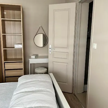Casa vacanze Rdc à 2 Pas De La Et Des Commerces De